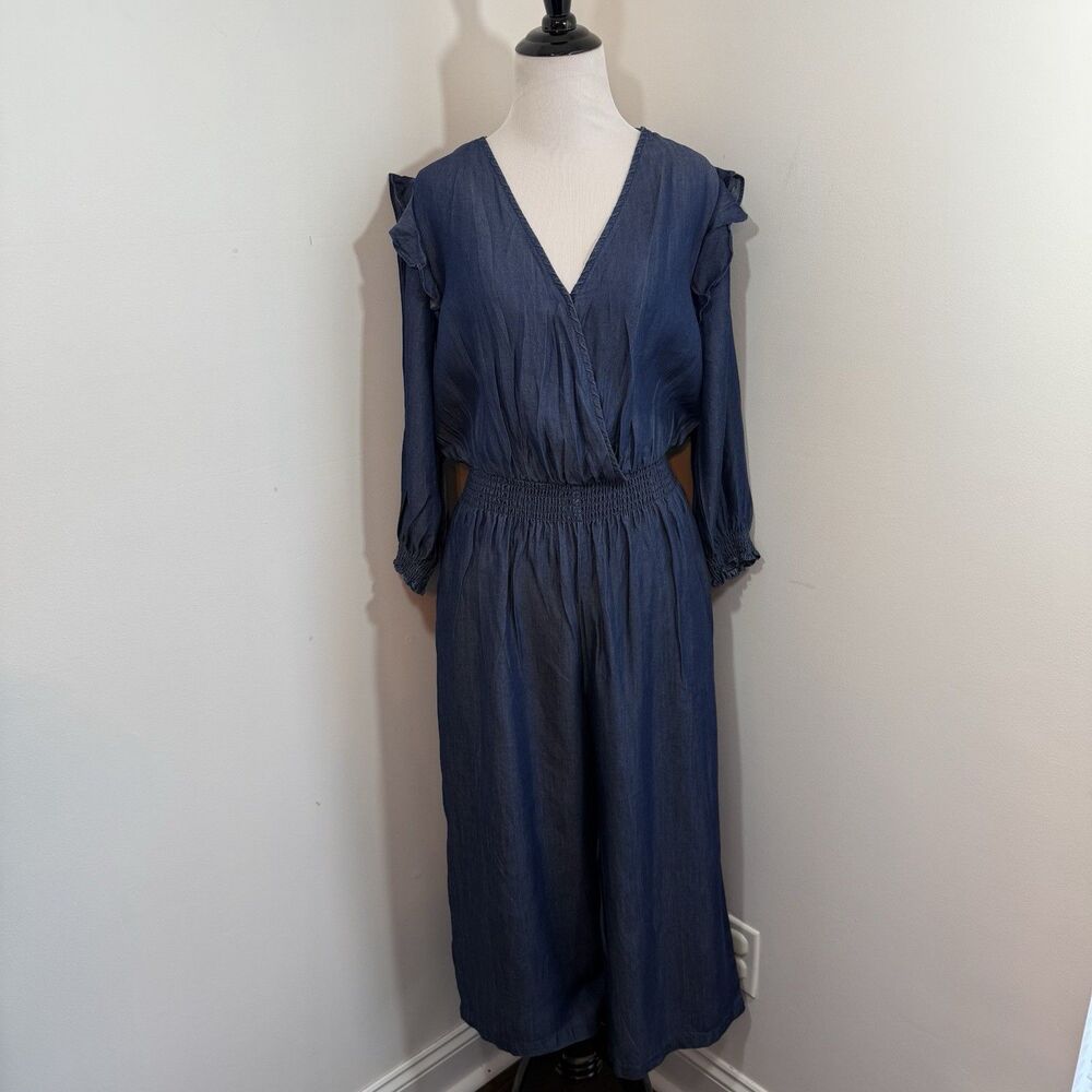 Walter Baker Wide Leg Denim Jumpsuit L Chambray Smocked Waist 100% Lyocell Soft